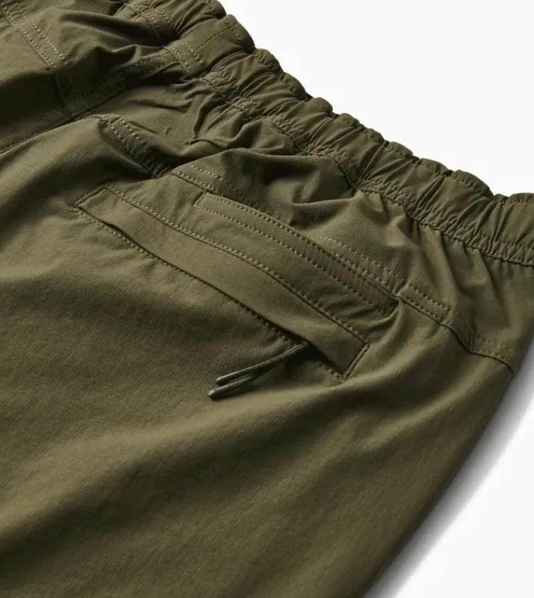 Happy Camper Shorts 16"