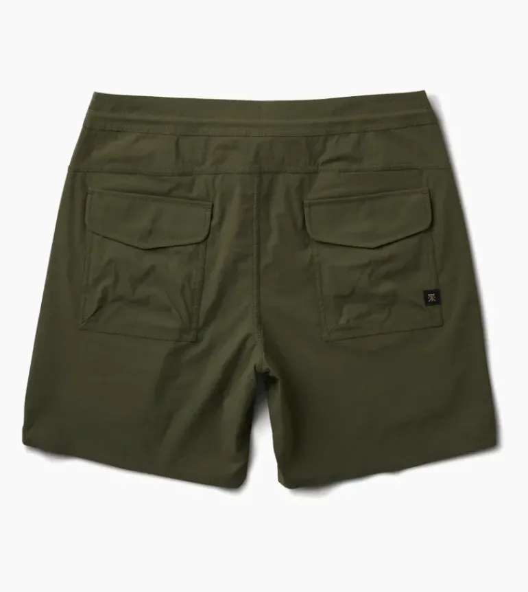 Layover Trail Shorts 17"