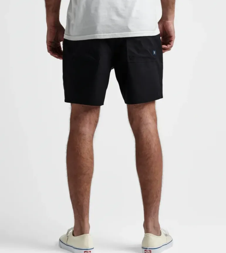 Layover Trail Shorts 17"