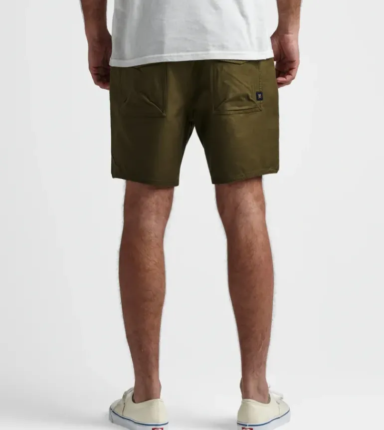 Layover Traveler Shorts 17"