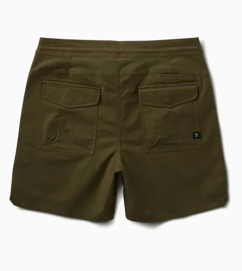 Layover Traveler Shorts 17"