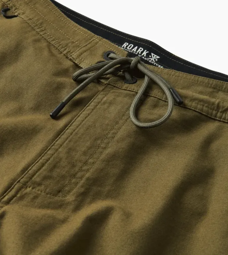 Layover Traveler Shorts 17"
