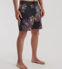 Passage Boardshorts 17"