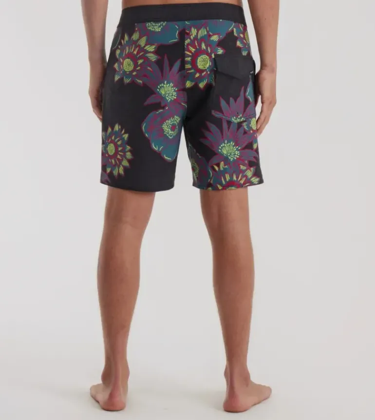 Passage Boardshorts 17"