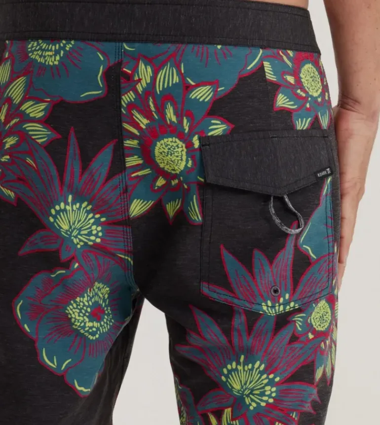 Passage Boardshorts 17"