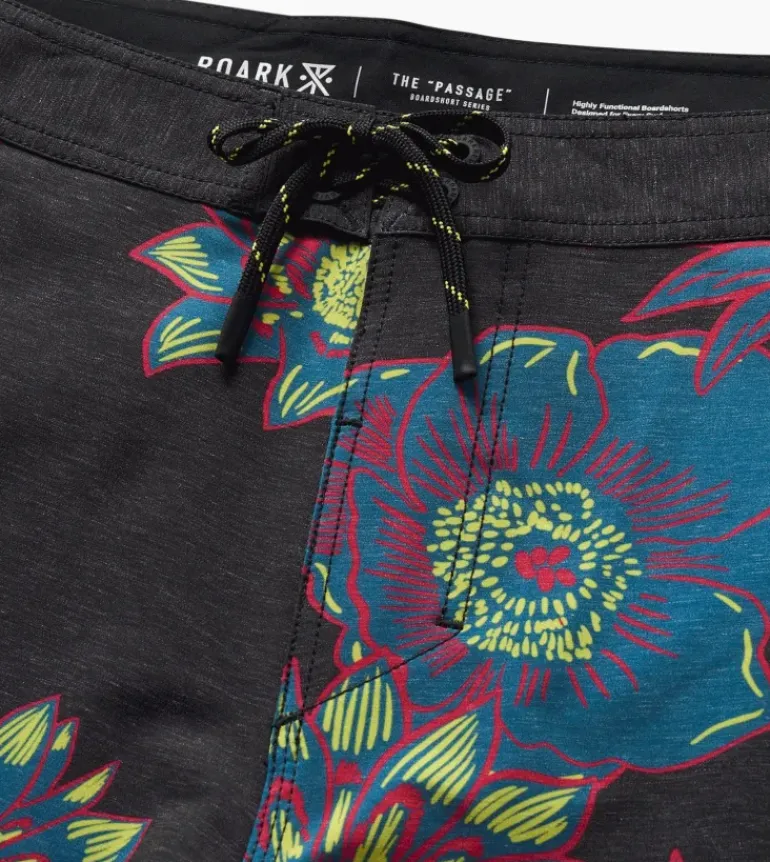 Passage Boardshorts 17"